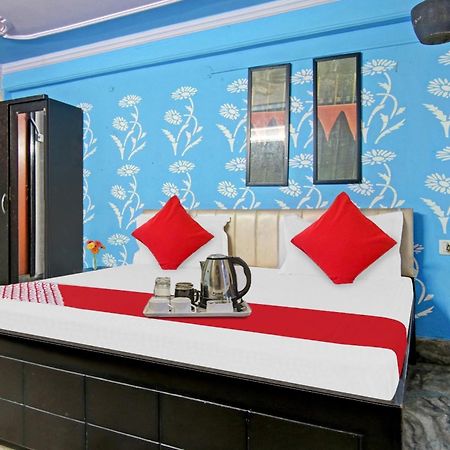 Flagship Hotel Decent Stay Near Pvr Vikaspuri Delhi New Delhi Exterior foto