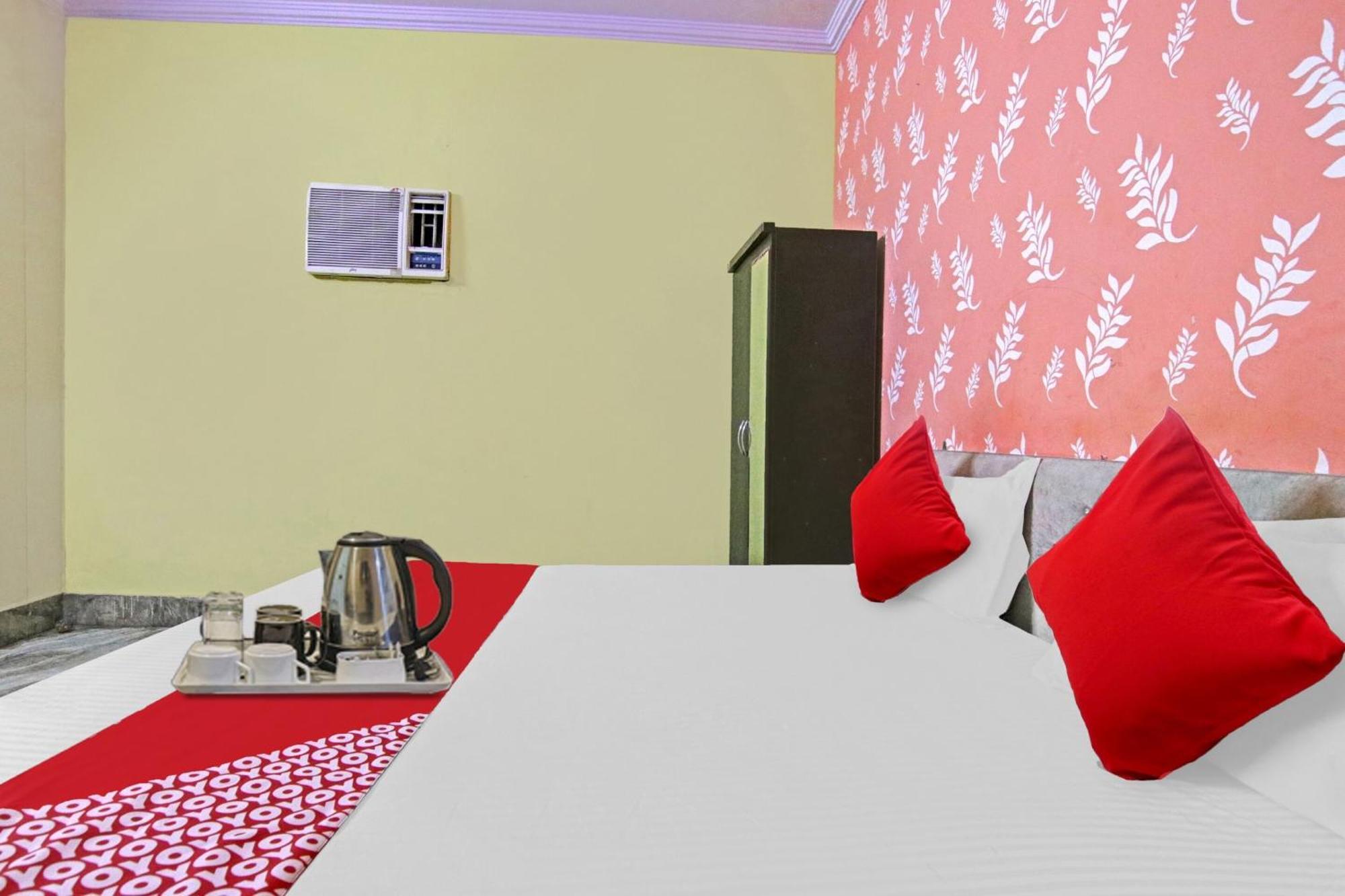 Flagship Hotel Decent Stay Near Pvr Vikaspuri Delhi New Delhi Exterior foto