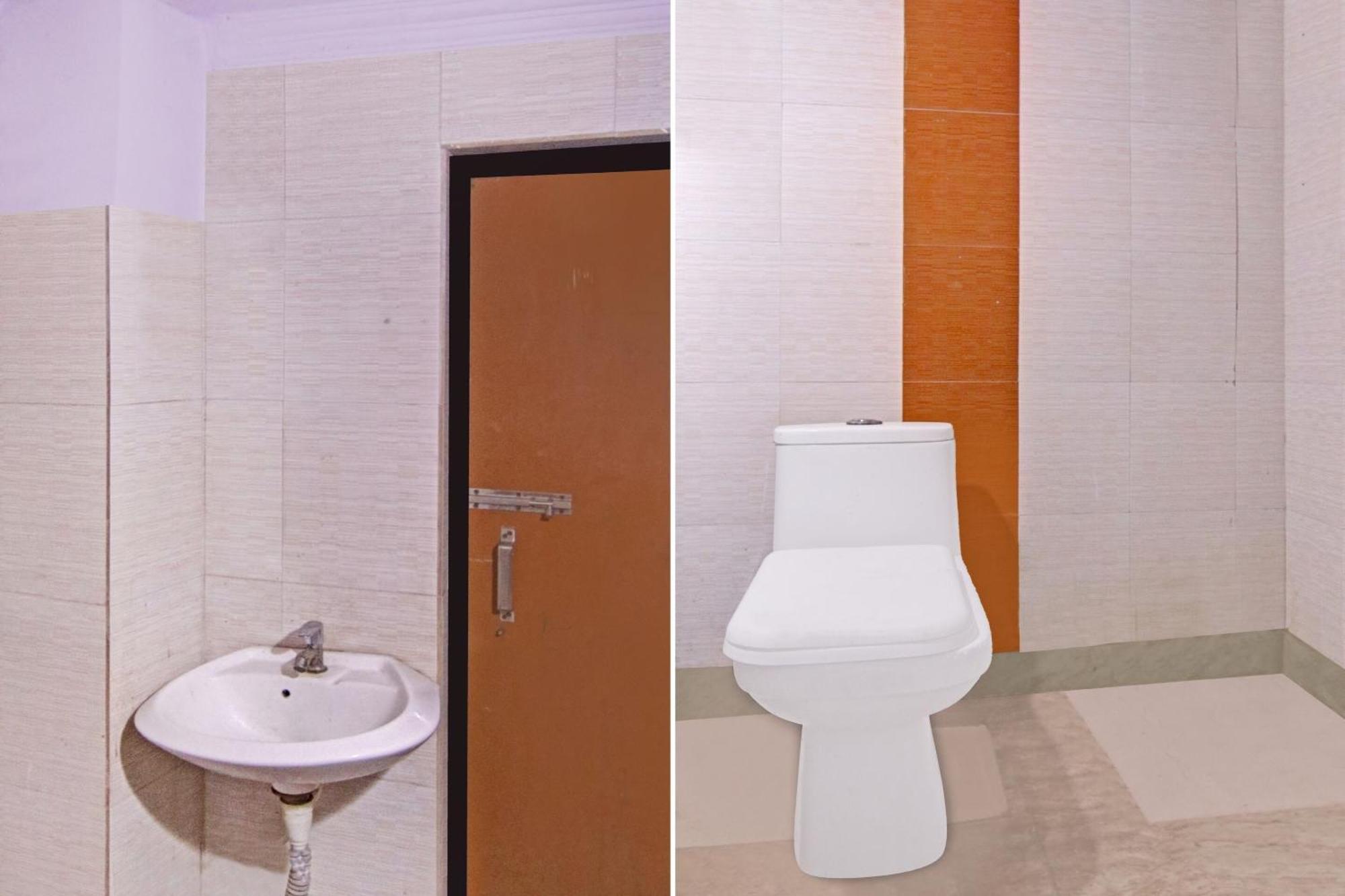 Flagship Hotel Decent Stay Near Pvr Vikaspuri Delhi New Delhi Exterior foto
