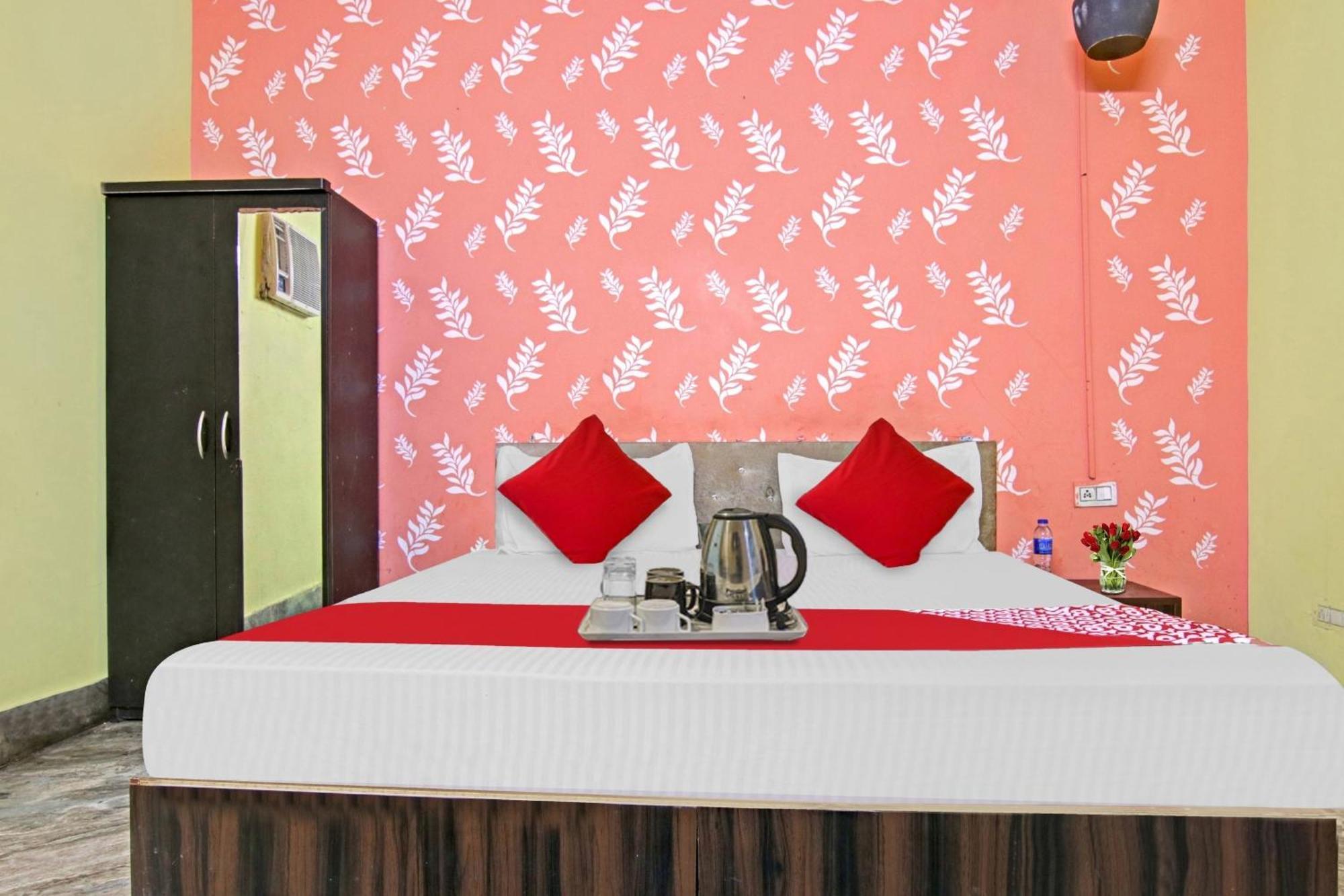 Flagship Hotel Decent Stay Near Pvr Vikaspuri Delhi New Delhi Exterior foto